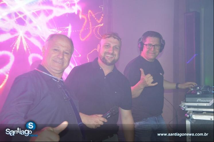 Desta fez a festa foi garimpada por um mestre das pick-ups: o lend